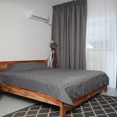 Omega House Hotel Бухарест Экстерьер фото