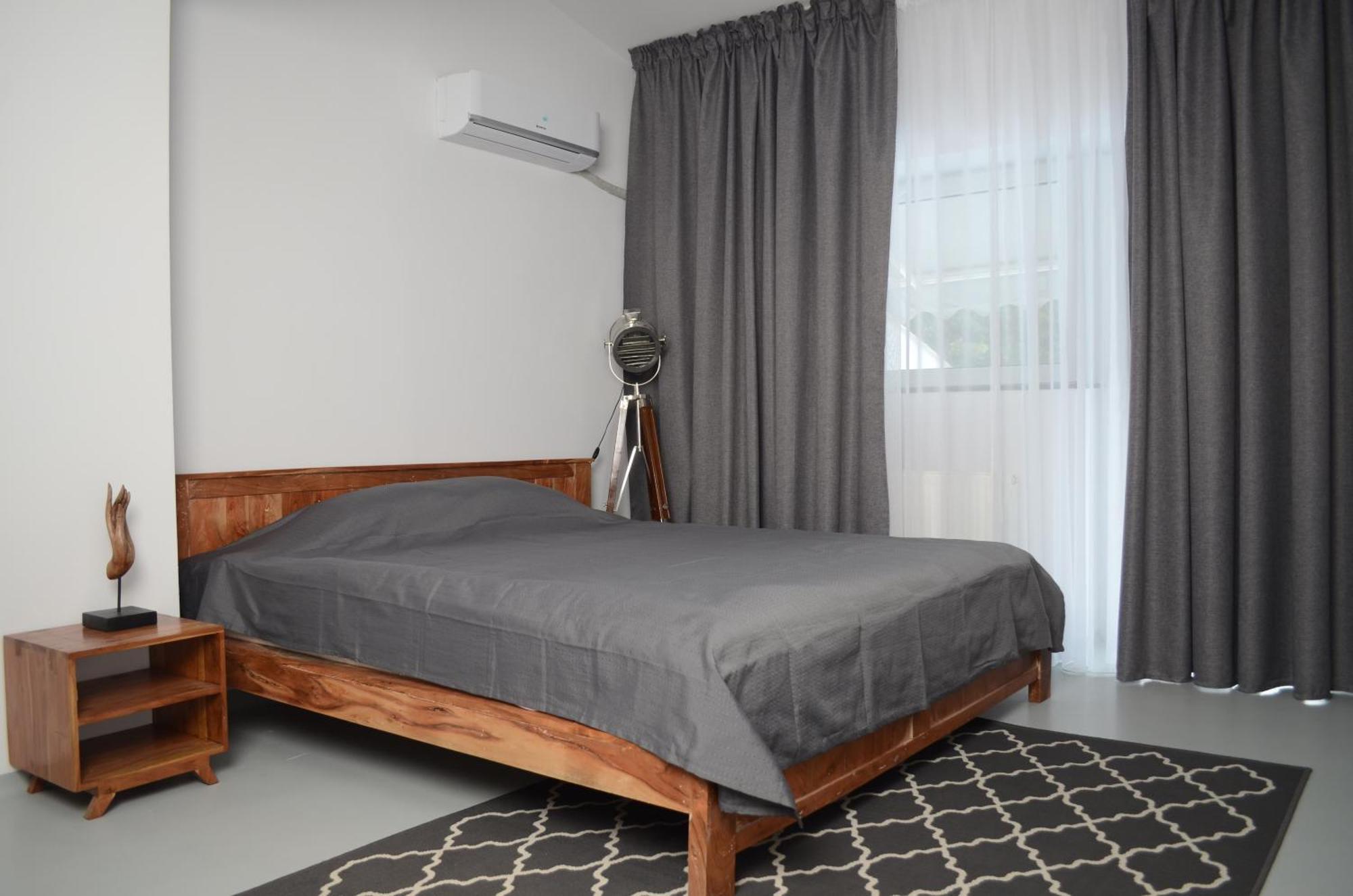 Omega House Hotel Бухарест Экстерьер фото